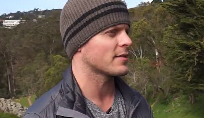 Tim Ferris Explains Four Hours to a Better Life Tim Ferris Explains Four Hours to a Better Life